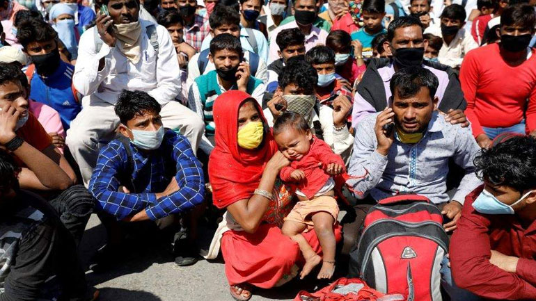 Ινδία: Αριθμός-ρεκόρ 57.118 νέων κρουσμάτων κορωνοϊού