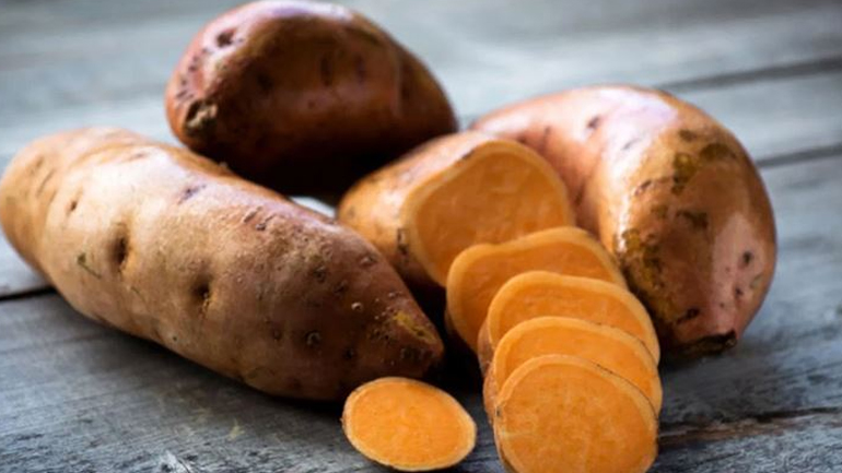 Πέντε λόγοι για να βάλετε τη γλυκοπατάτα στη διατροφή σας