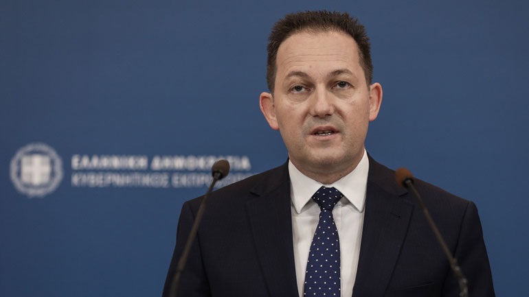 Πέτσας: Η κυβέρνηση θα κάνει ό,τι χρειαστεί για να προστατεύσει τη δημόσια υγεία