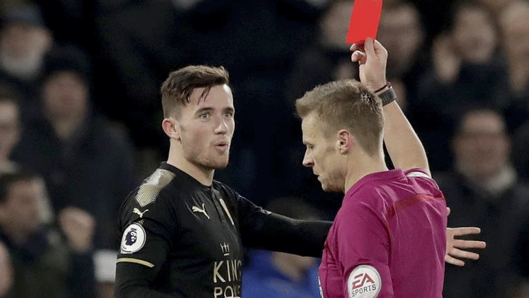 Αγγλία: Αποβολή σε όποιον βήχει προς αντίπαλο ή διαιτητή!