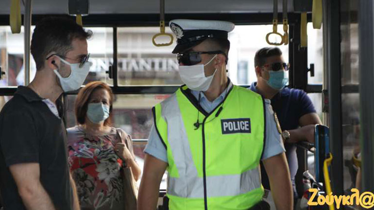 Έλεγχοι στα Μέσα Μεταφοράς από την αστυνομία για τη χρήση μάσκας