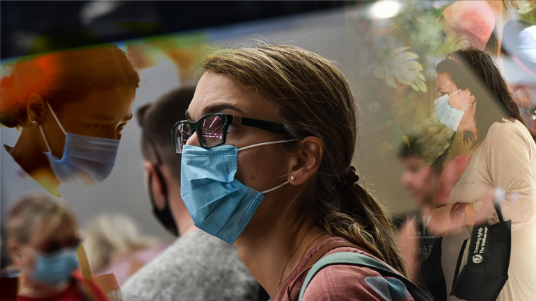 Υποχρεωτική η μάσκα σε 43 κλάδους Υποχρεωτική η μάσκα σε 43 κλάδους