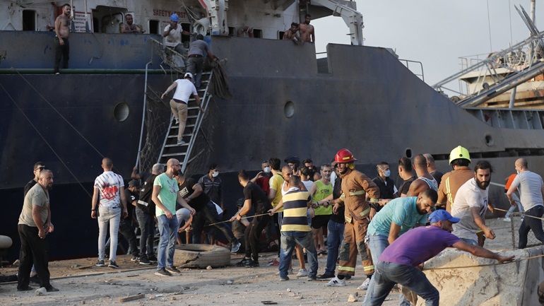 Στάση στον Πειραιά είχε κάνει το πλοίο με τους τόνους νιτρικής αμμωνίας που εξερράγη στη Βηρυτό