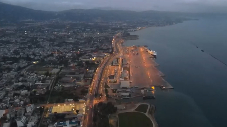 Η νυχτερινή Πάτρα από ψηλά