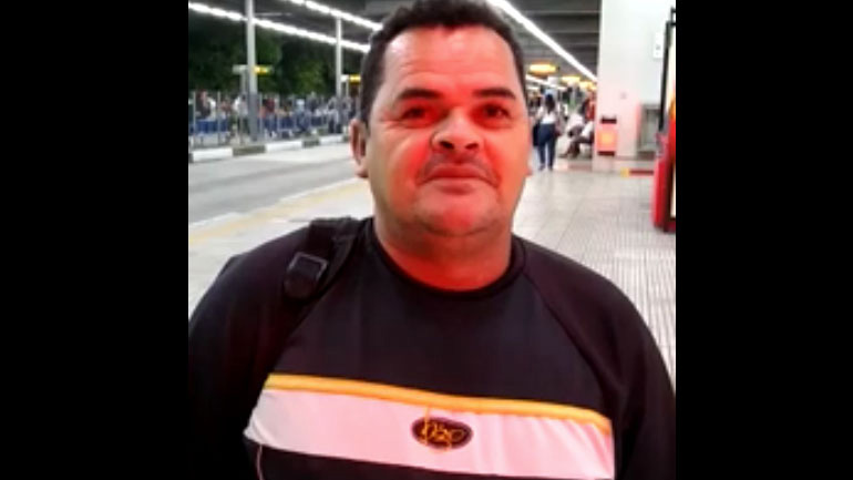 Απομίμηση μιας κόρνας