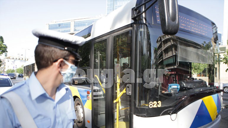 Σαρωτικοί έλεγχοι της αστυνομίας για τη χρήση μάσκας στα ΜΜΜ
