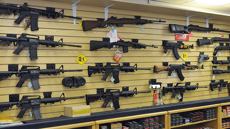 Τη διάλυση του πανίσχυρου λόμπι υπέρ της οπλοκατοχής, ζητά η εισαγγελία της Νέας Υόρκης