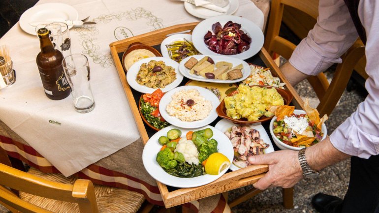 Η διατροφή στην ταβέρνα