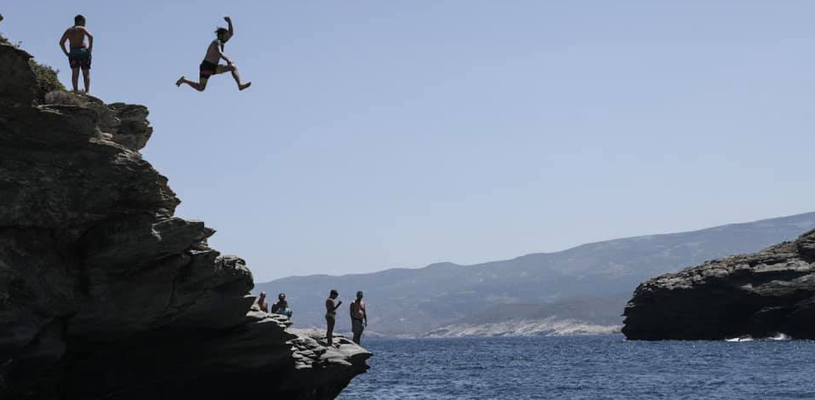 Τολμηρός νέος