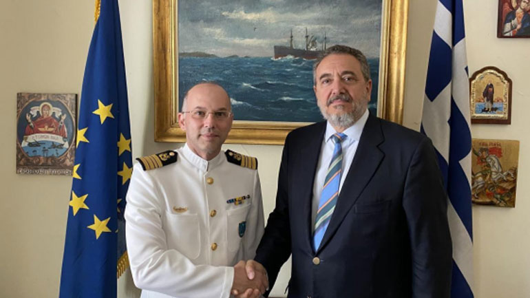 Δωρεά του Νικόλαου Πατέρα στη Σχολή Εμποροπλοιάρχων Ασπροπύργου Δωρεά του Νικόλαου Πατέρα στη Σχολή Εμποροπλοιάρχων Ασπροπύργου