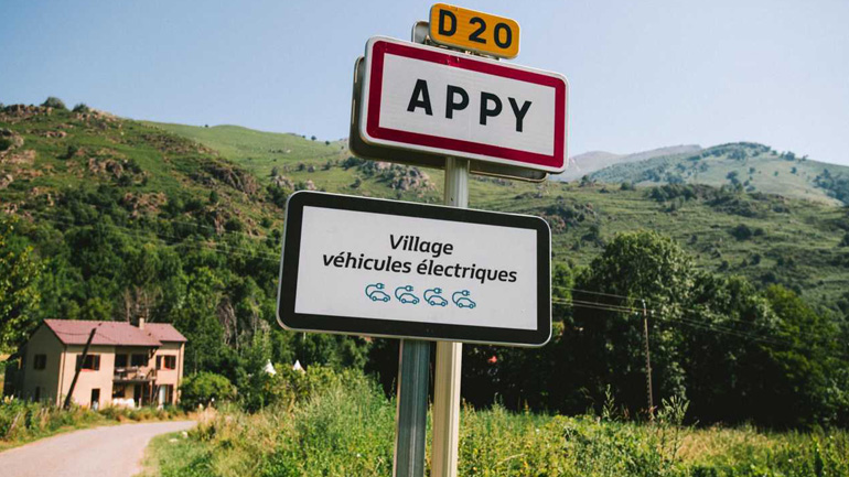 Δωρεάν ηλεκτρικά αυτοκίνητα σε χωριό της Γαλλίας Δωρεάν ηλεκτρικά αυτοκίνητα σε χωριό της Γαλλίας