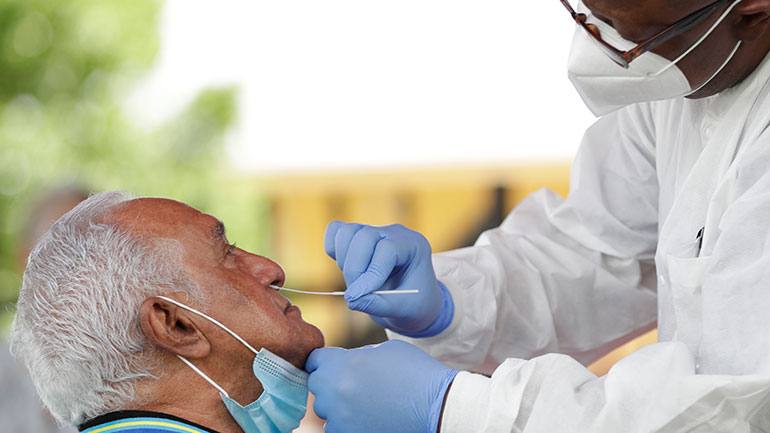 Στα 1.895 τα νέα κρούσματα κορωνοϊού στην Ισπανία Στα 1.895 τα νέα κρούσματα κορωνοϊού στην Ισπανία