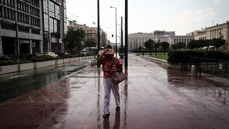 Βροχές από το μεσημέρι στην Αττική φέρνει η κακοκαιρία «Θάλεια»