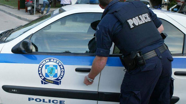 Ηράκλειο: Καλλιεργούσαν κάνναβη στην αυλή του σπιτιού τους