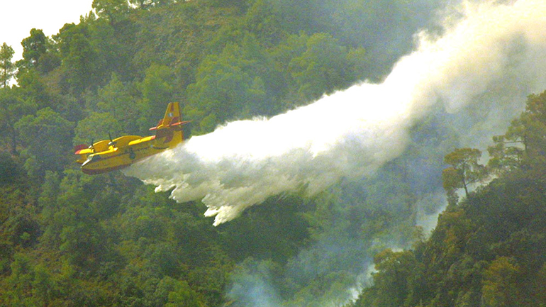 Κύπρος: Υπό μερικό έλεγχο η φωτιά
