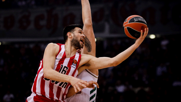 Ολυμπιακός: Θετικός στον κορωνοϊό ο Παπανικολάου!