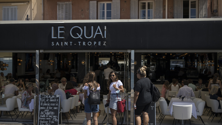 Ζημιές έως 40 δισ. ευρώ για τον τουρισμό στη Γαλλία