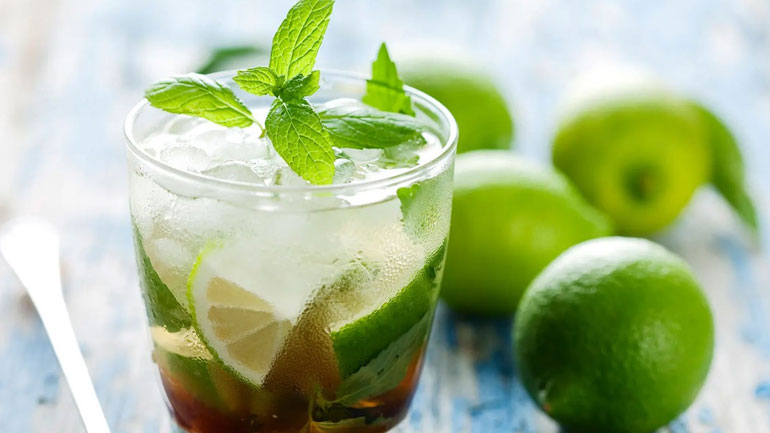 Δροσερό mojito χωρίς αλκοόλ για απόλαυση χωρίς ενοχές