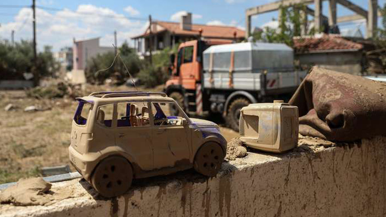 Εύβοια: Η επόμενη μέρα της τραγωδίας – Συγκλονιστικές εικόνες