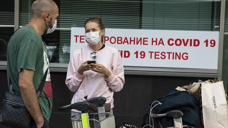 Ρωσία-κορωνοϊός: Τις 900.000 πλησιάζουν τα κρούσματα