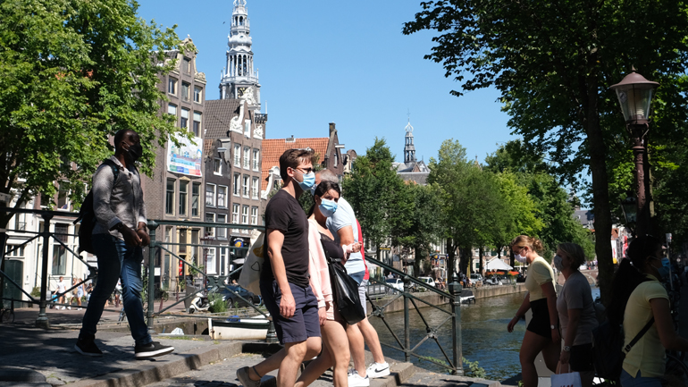 Ολλανδία: Υποχρεωτική καραντίνα στους πολίτες που εκτέθηκαν στον κορωνοϊό