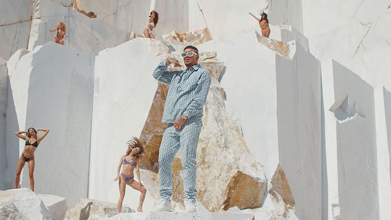 Η Ειρήνη Καζαριάν πρωταγωνιστεί στο νέο video clip του Snik!