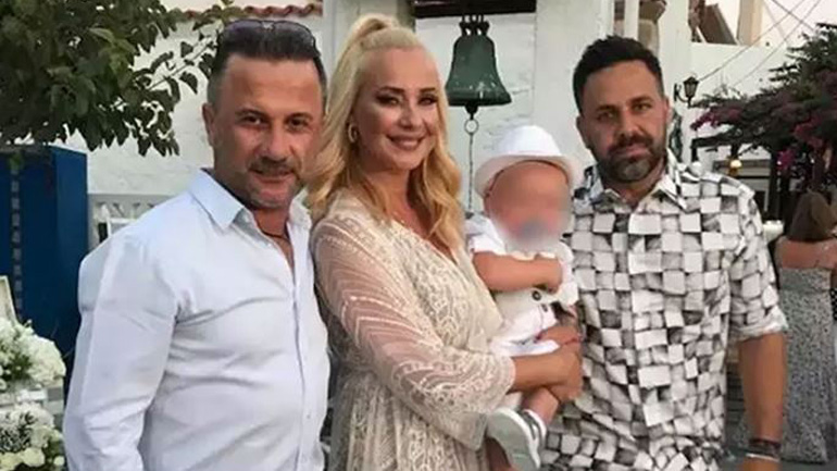 Ο Γιώργος Γιαννιάς και η Ελευθερία Παντελιδάκη βάφτισαν τον δεύτερο γιο τους στη Ρόδο