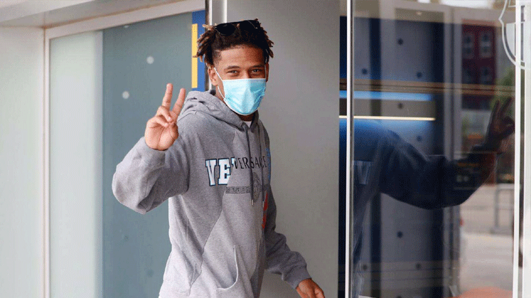 Ο Τοντιμπό είναι ο παίκτης της Μπαρτσελόνα που διαγνώστηκε θετικός στον κορωνοϊό