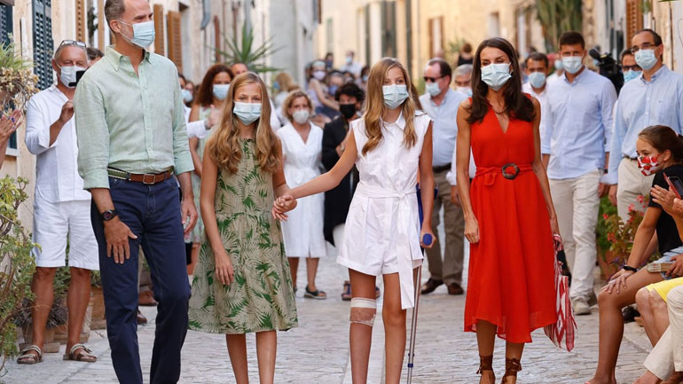 Red Passion: H βασίλισσα Letizia θα σας εμπνεύσει για τις εμφανίσεις σας στην πόλη