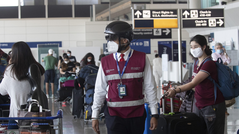 Χάος με τα υποχρεωτικά τεστ στην Ιταλία