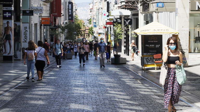 Τα 1.825 κρούσματα έφεραν νέα μέτρα