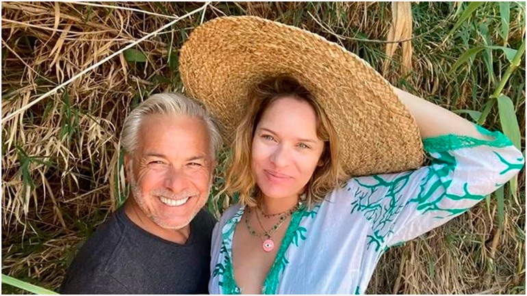 Χάρης Χριστόπουλος: Το τρυφερό βίντεο με τον νεογέννητο γιο του να κοιμάται δίπλα στο κύμα