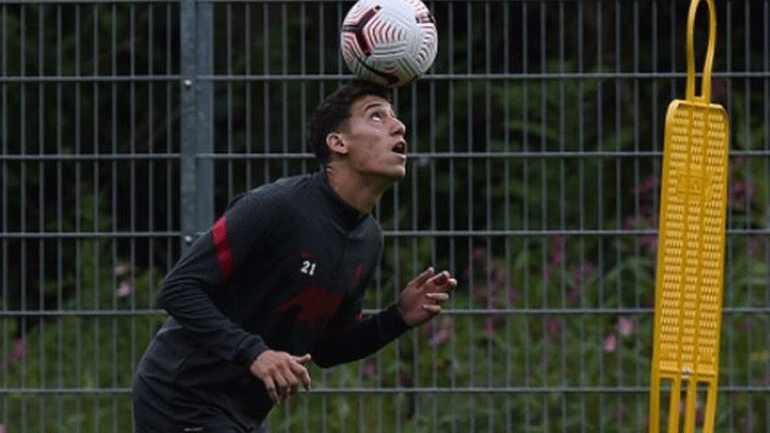 Η πρώτη προπόνηση του Τσιμίκα με τη Λίβερπουλ