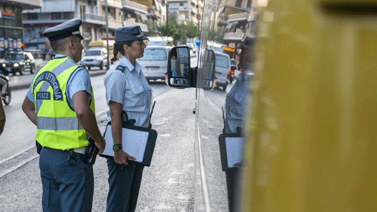 Κρήτη: Λουκέτο σε καφέ ανήμερα του Δεκαπενταύγουστου