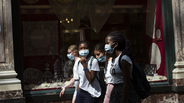 Διαδήλωση κατά μάσκας, εμβολίου και Μπιλ Γκέιτς στο Βέλγιο