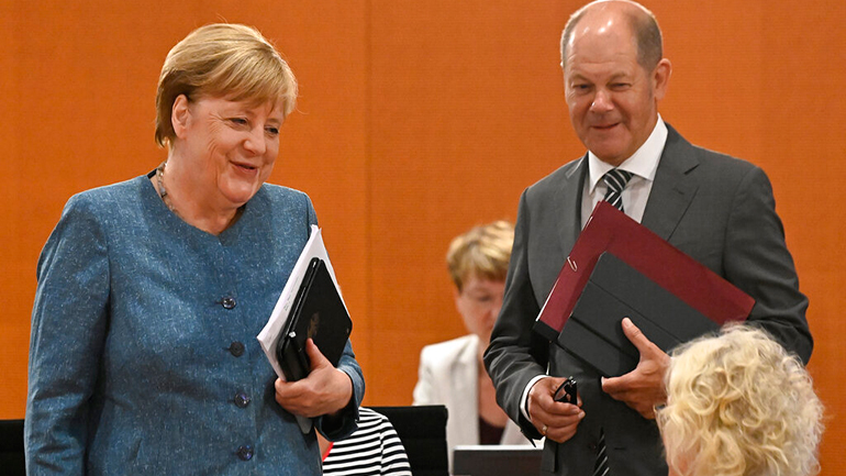 «Δικτάτορα» αποκαλεί τον πρόεδρο της Λευκορωσίας Λουκασένκο ο αντικαγκελάριος της Γερμανίας Όλαφ Σολτς