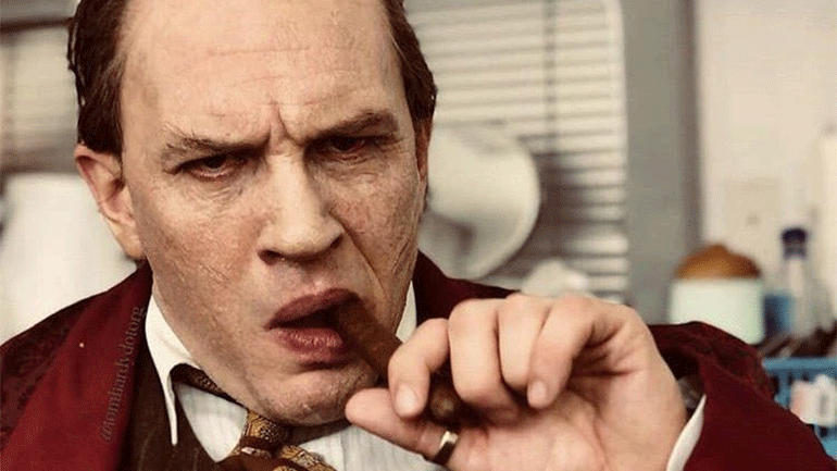 «Καπόνε» – Μια ταινία για τον πιο ισχυρό και διαβόητο μαφιόζο της Αμερικής με τον Τομ Χάρντι