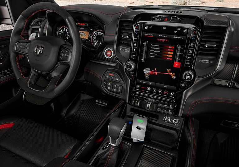 Το πολυτελές εσωτερικό από το οποίο δεν λείπει τίποτα!