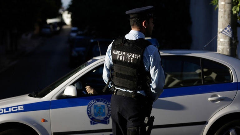 Κρήτη: Προσπάθησε να της αποσπάσει 25.000 ευρώ αλλά η γιαγιά κάλεσε τις Αρχές