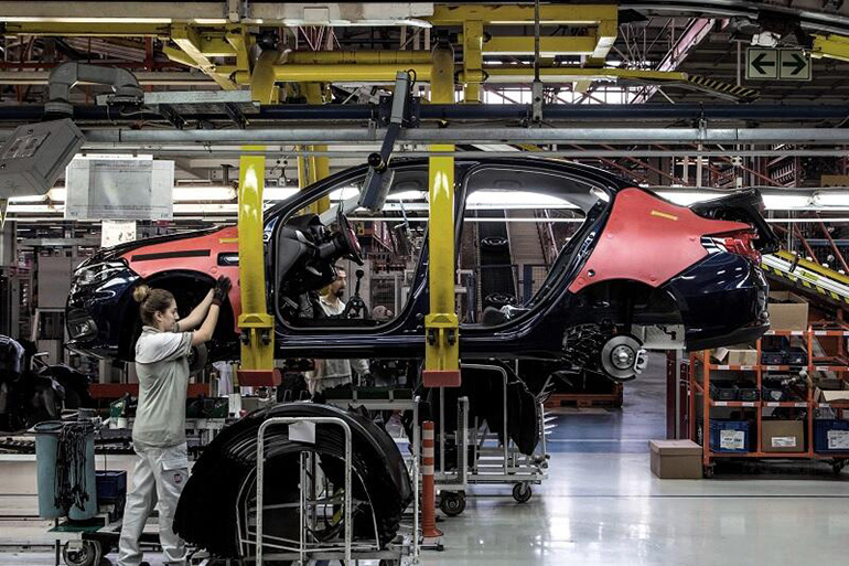 Σχεδόν ένα εκατομμύριο οχήματα κατασκευάστηκαν στην Τουρκία το 2019...