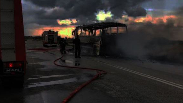 Φθιώτιδα: “Λαμπάδιασε” λεωφορείο του ΚΤΕΛ στην εθνική οδό