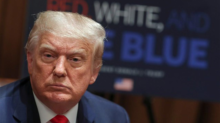 Τραμπ: “O Θεός μου είπε ότι έστειλε τον κορωνοϊό για να με δοκιμάσει”