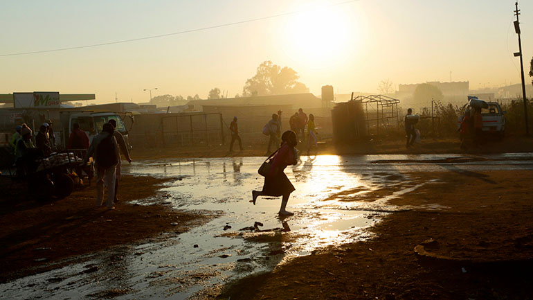 Ο Π.Ο.Υ. και η Unicef ζητούν να ξανανοίξουν τα σχολεία στην Αφρική