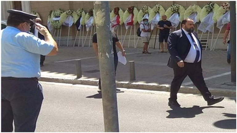 Η Φωτογραφία τής Παραπαίουσας Ελλάδας