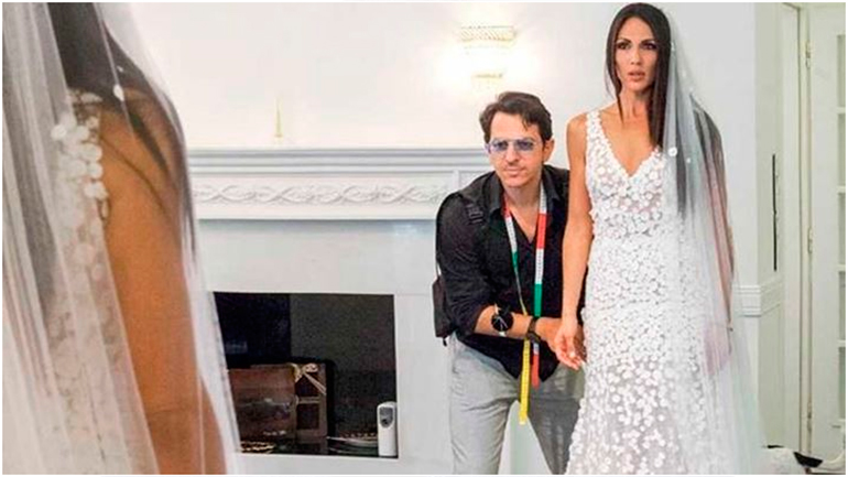 Η Ανθή Βούλγαρη μας έδειξε τις βέρες του γάμου της!