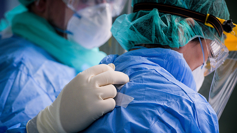 Δύο ακόμα νεκροί από κορωνοϊό: O ένας 52 ετών χωρίς άλλα νοσήματα – Στους 238 συνολικά οι θάνατοι