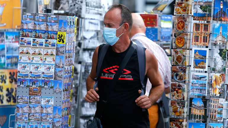 Γαλλία: 4.586 νέα κρούσματα κορωνοϊού το τελευταίο 24ωρο