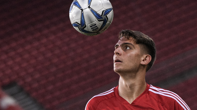 Ολυμπιακός: Θετικός στον κορωνοϊό ο Τζολάκης