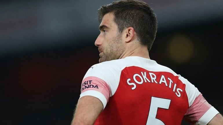 Sun: «Ο Παπασταθόπουλος θα ζητήσει από την Άρσεναλ να τον αφήσει να πάει ως ελεύθερος στη Νάπολι»