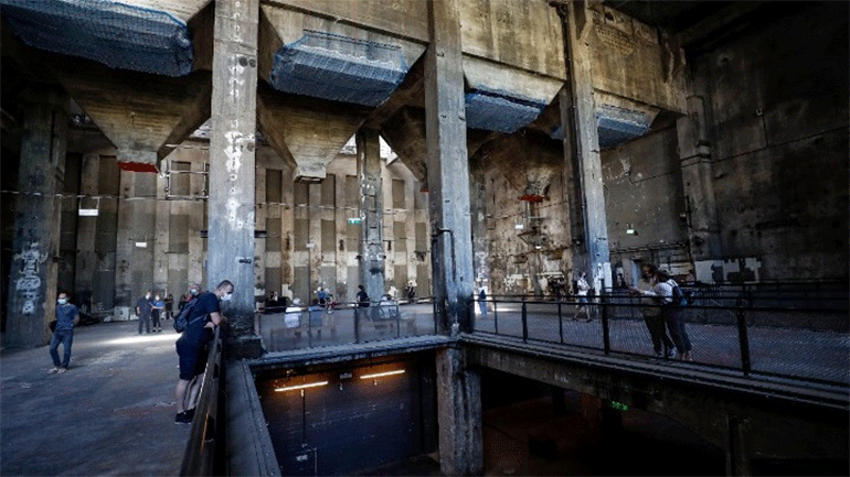 To κλαμπ Berghain στο Βερολίνο γίνεται γκαλερί τέχνης